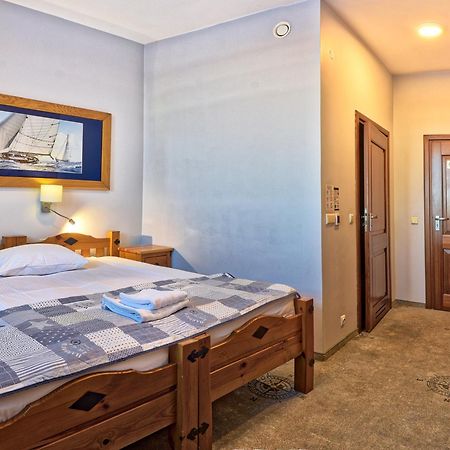 Hotel Joseph Conrad Spa & Wellness Pisz Bagian luar foto