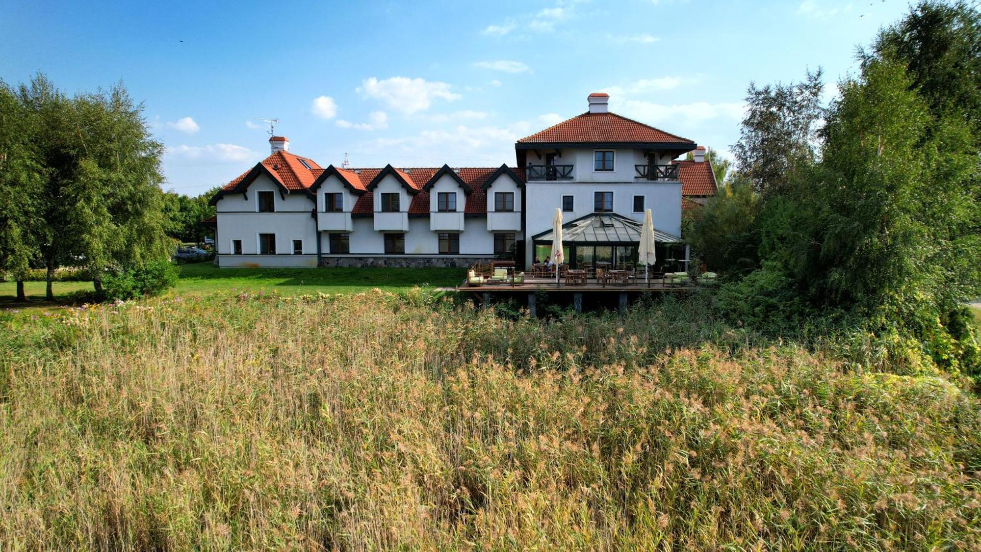 Hotel Joseph Conrad Spa & Wellness Pisz Bagian luar foto