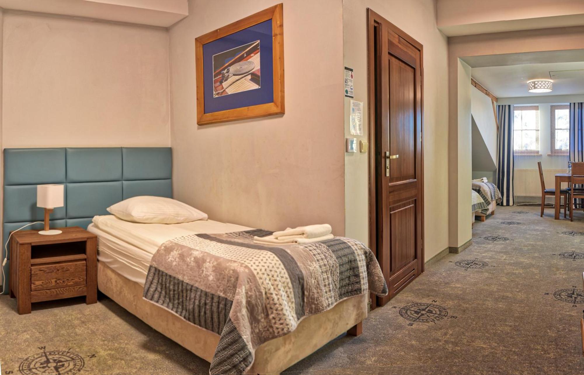 Hotel Joseph Conrad Spa & Wellness Pisz Bagian luar foto