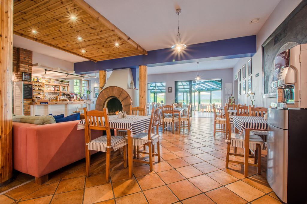 Hotel Joseph Conrad Spa & Wellness Pisz Bagian luar foto